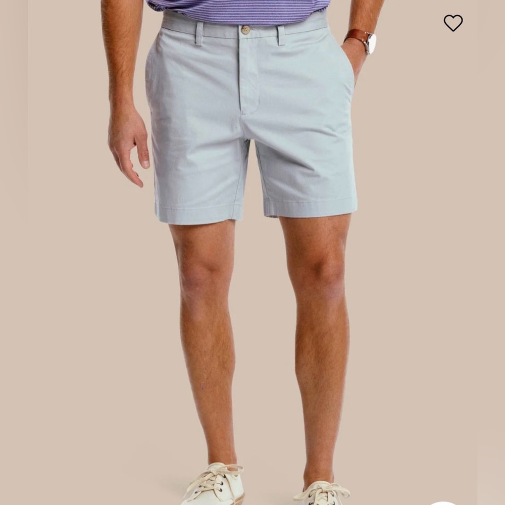 Southern Tide Men's blue Flat Front Shorts size 32